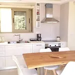 Вилла Kotseris Luxury Villas, Jiovanni & Angelina Сивота