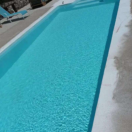 Kotseris Luxury Villas, Jiovanni & Angelina