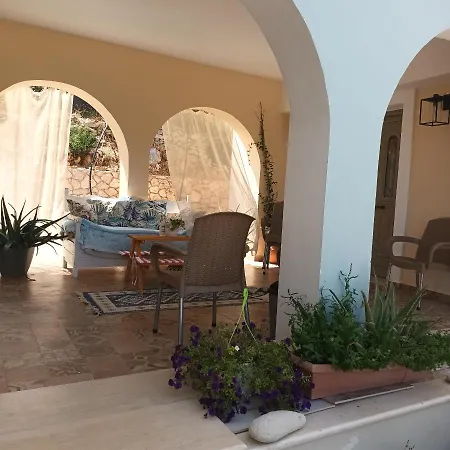 Kotseris Luxury Villas, Jiovanni & Angelina Sivota