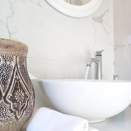 Kotseris Luxury Villas, Jiovanni & Angelina Vilă