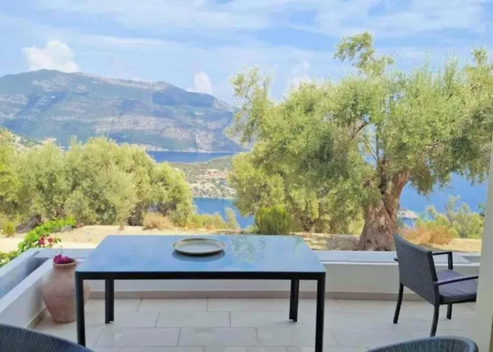 Kotseris Luxury Villas, Jiovanni & Angelina Сивота